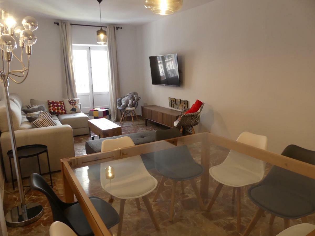 Gatu Premium Villa Aramburu, " Preferente Mayores De 25 Anos Y Familias " El Puerto de Santa María Exteriér fotografie